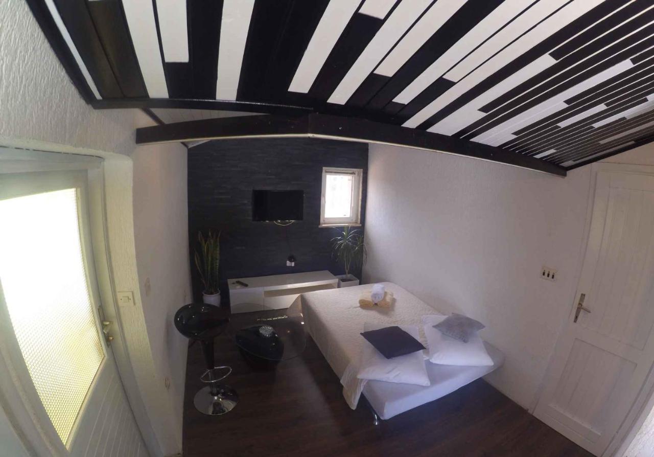 Apartment Silvia By Interhome Пула Екстериор снимка