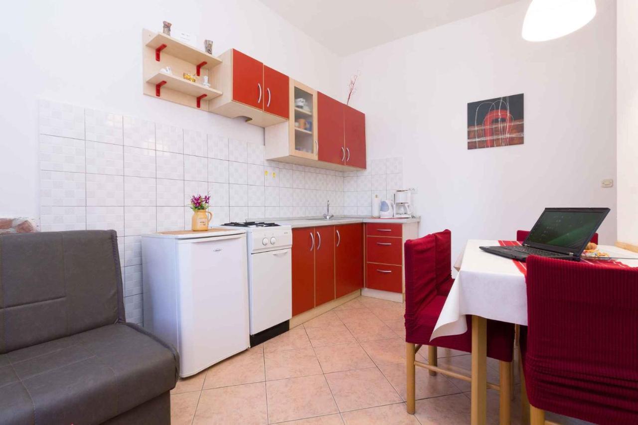 Apartment Silvia By Interhome Пула Екстериор снимка
