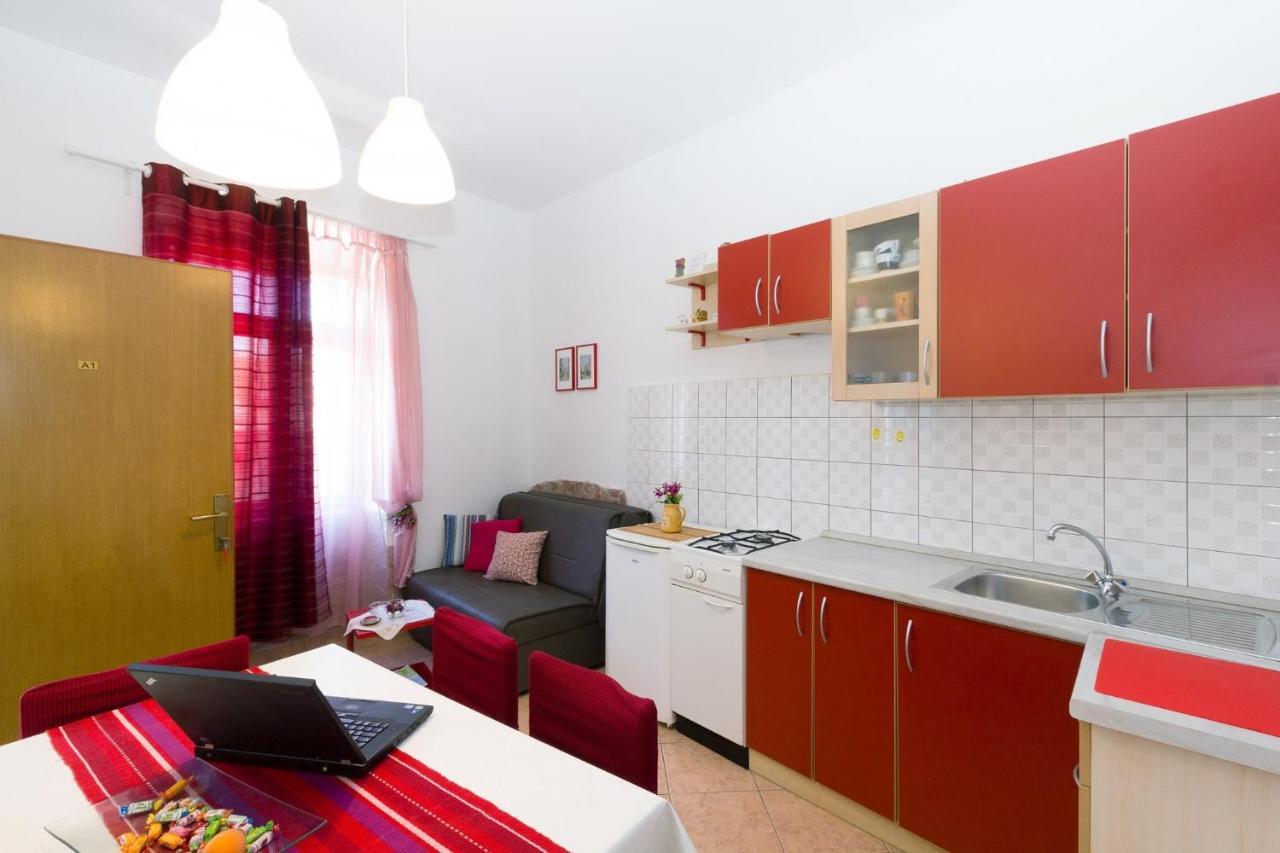 Apartment Silvia By Interhome Пула Екстериор снимка