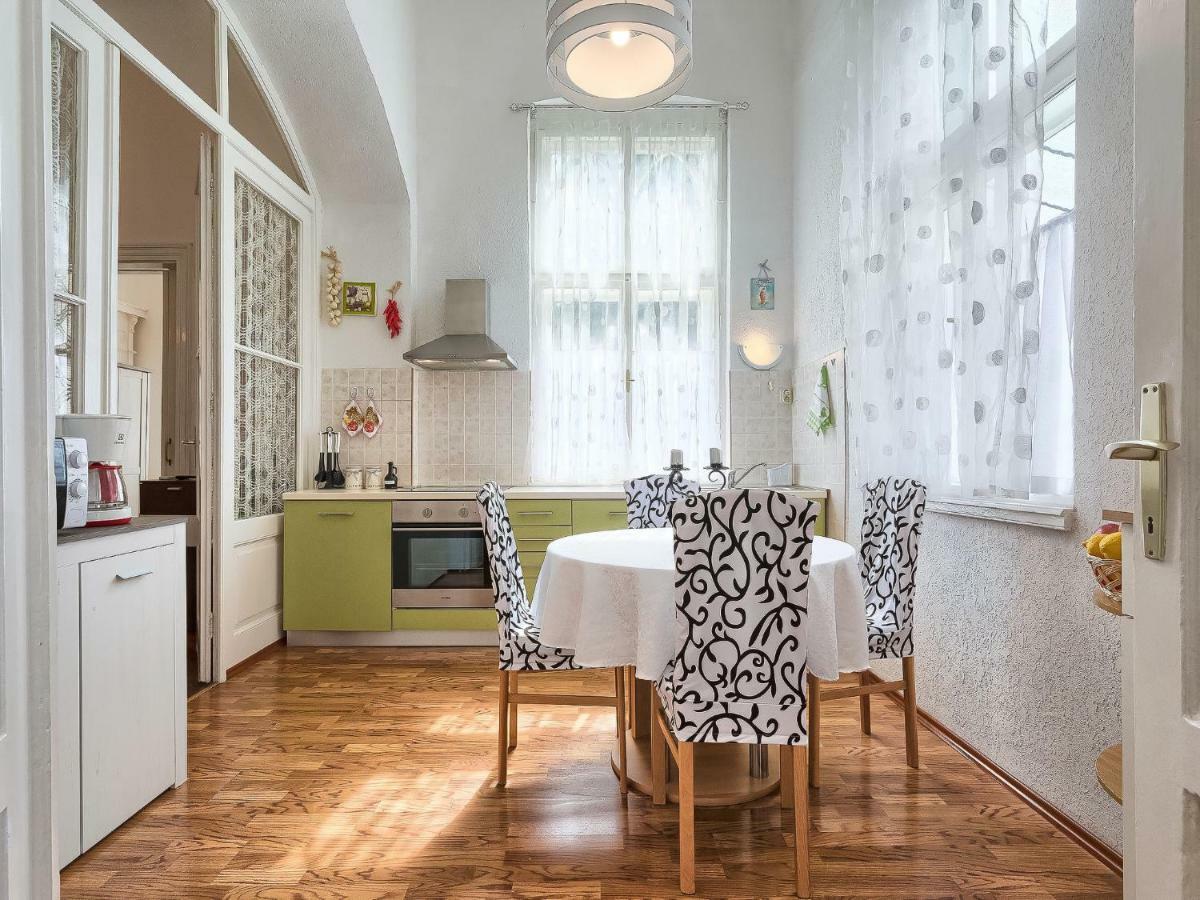 Apartment Silvia By Interhome Пула Екстериор снимка